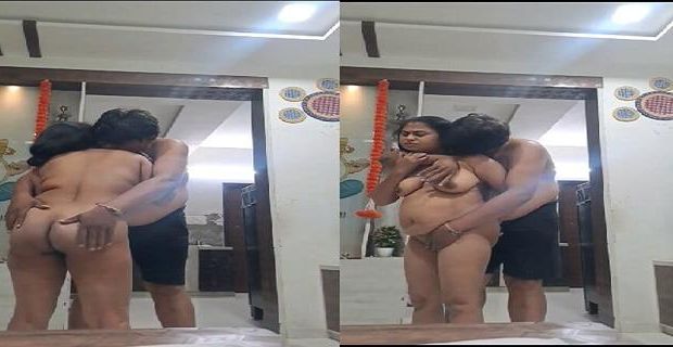 Tharki Uncle Nude Bhabhi Chut Me Ungli